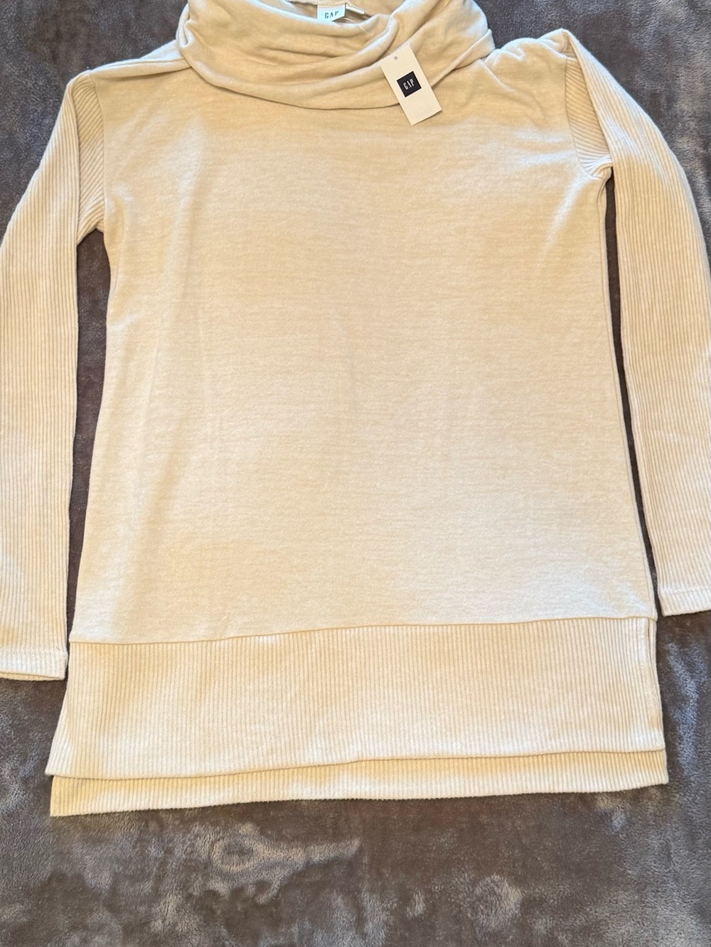 NWT Gap Cream Ribbed Knit Top | Lightweight | Size = S